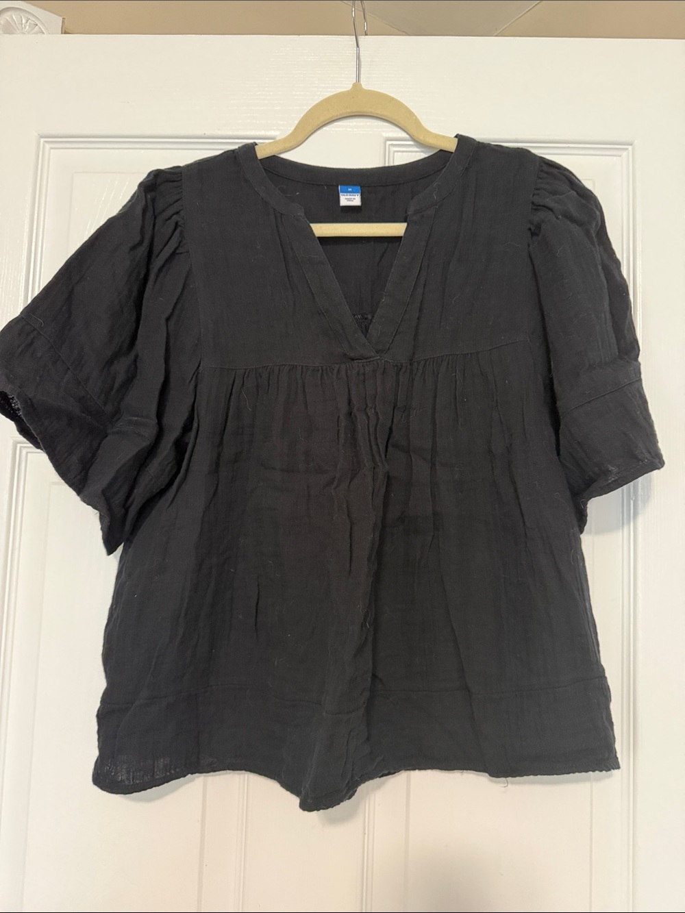 Old Navy Black V-Neck Peasant Blouse